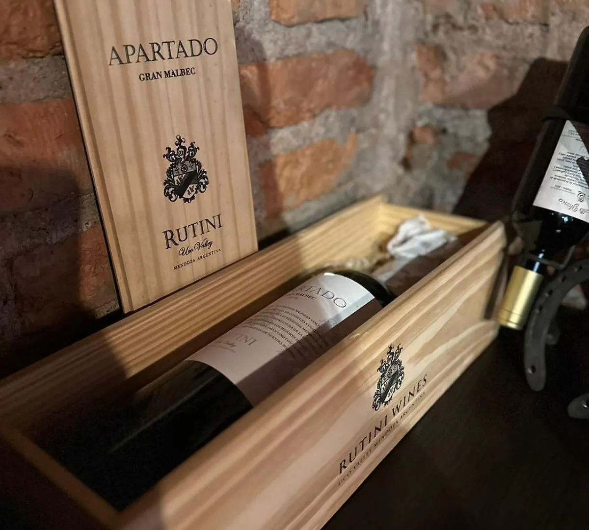 Hotel Boutique Casa & Cava Mendoza