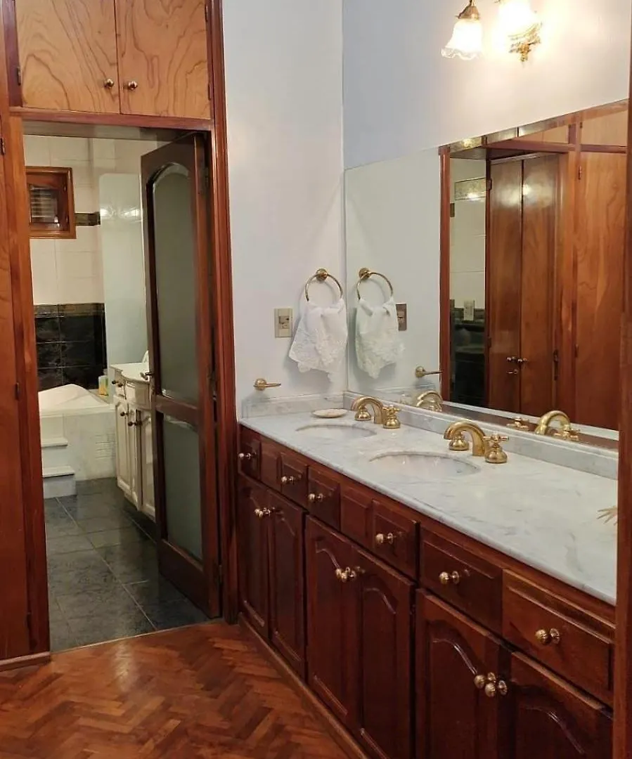 Hotel Boutique Casa & Cava Mendoza 4*,
