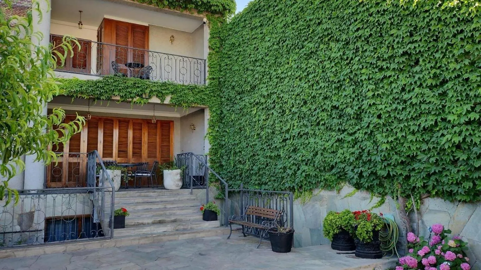 Hotel Boutique Casa & Cava Mendoza
